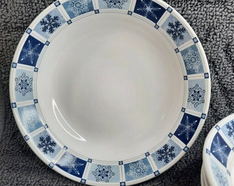 Set of 4 Sakura WINTER FROST Coupe Soup / Cereal Bowls 7 1/2 Snowflake Pattern