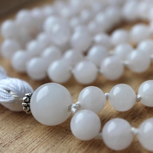 Pure Jade Knotted Mala - 108 Healing Crystals for Love and Nurturing, Harmony and Inner Balance, Exhaustion, Kundalini awakening