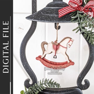 Schaukelpferd DIY Weihnachtsschmuck Laser Cut Datei, erstes Weihnachten Neugeborenen Andenken Glowforge Projekt, Weihnachtskugel Cricut Projekt SVG