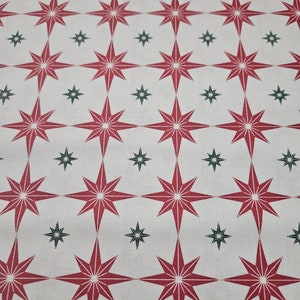 Merry Little Christmas - Starburst auf weißem Stoff von My Minds Eye für Riley Blake Designs / Baumwolle