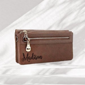 Portefeuille personnalisé à deux volets en cuir de grande capacité pour femme, porte-cartes de crédit de luxe, pochette classique pour femme avec sangle, meilleur cadeau pour elle,