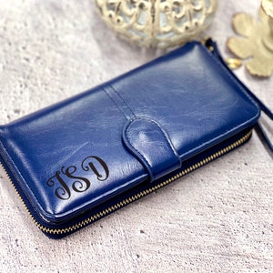 Cartera de mano de cuero multicolor personalizable para mujer con correa, verde y azul, con nombre grabado, tarjetero grande para boda