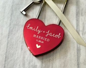 Just Married Couple Gift | Custom Wedding Gift | Love Lock with Key | Anniversary Gift | Newlywed Gift | Engagement Gift