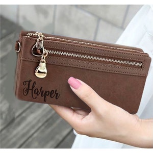 Cartera de piel de gamuza personalizada, cartera de piel con nombre grabado personalizado, regalo de aniversario para ella, esposa, novia, regalo del día de la madre para mamá