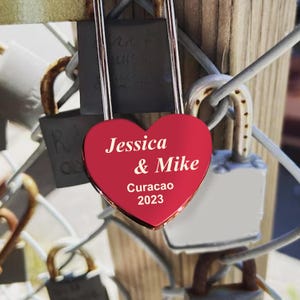 Gegraveerd liefdesslot, gepersonaliseerd jubileumcadeau, huwelijksaandenken afbeelding 7