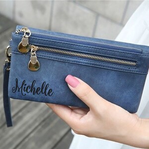 Cartera grabada personalizada de cuero suave, cartera de mano, regalo de cumpleaños, billetera plegable, regalo personalizado para dama de honor, aniversario o boda
