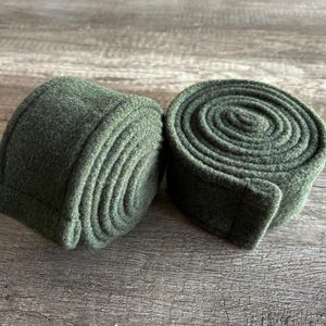 Green Woolen Winingas, Arm Wraps — Wickelbander, Puttees, LARP, Reenactment, Norse, Viking Costume, Medieval Costume