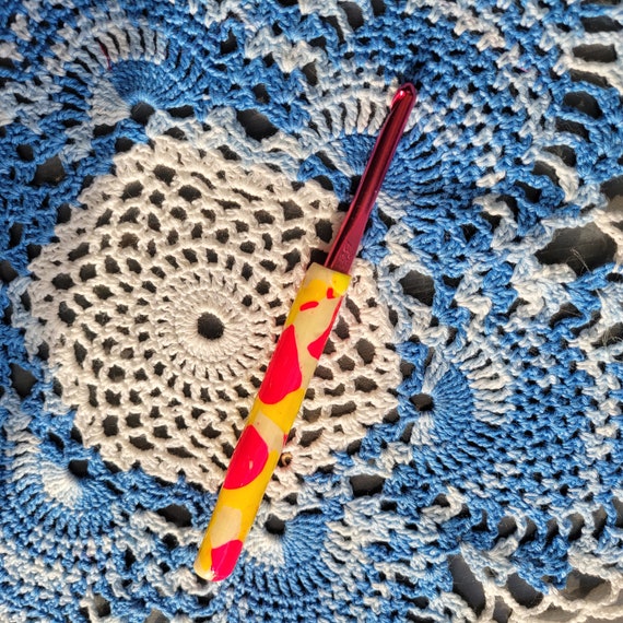 Knitter's Pride Waves Crochet Hook Sets W/danube Series Case, 9