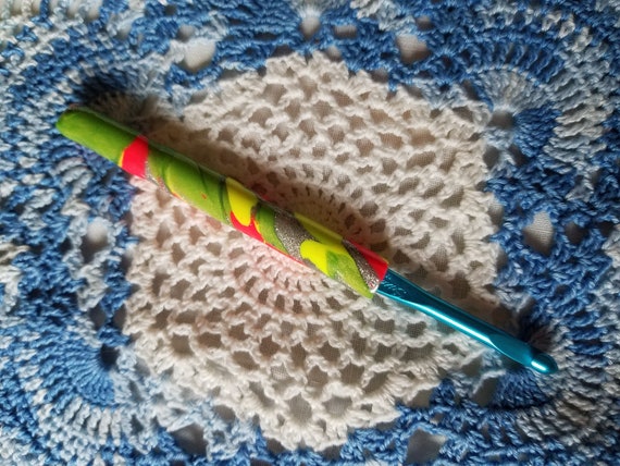 Polymer Crochet Hooks, Susan Bates Crochet Hooks, Size H Crochet Hook,  Designer Hooks, Arthritis Hooks, Ready to Ship, Hand Made Hooks 