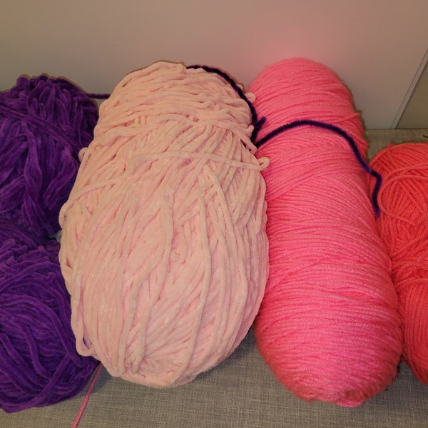 Lot of  various yarn.
