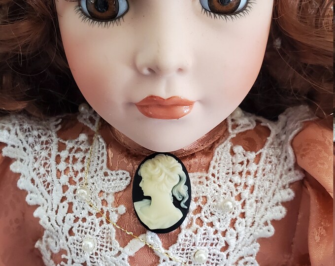 American Classics Porcelain Doll, Cracker Barrel Porcelain Doll Monique