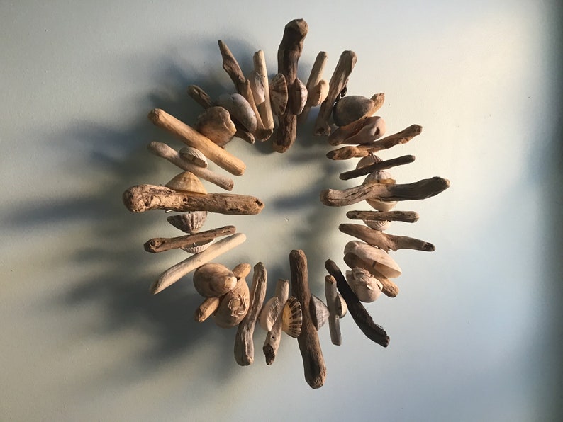 12 Driftwood and Seashell Wreath image 3