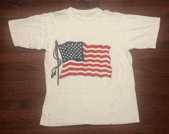 XL 90's American Flag T shirt men's white red blue vintage 1990's United States of America U.S.A. flagpole E