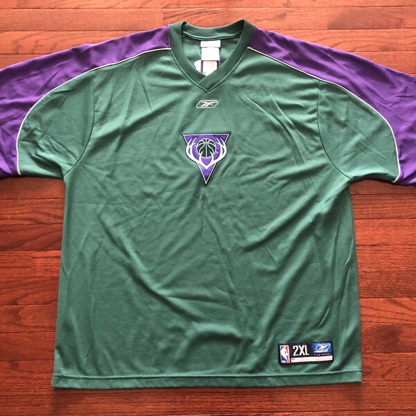 NEW 2XL 2000 Milwaukee Bucks men's basketball shooting jersey shirt vintage Reebok NBA green purple XXL nwt