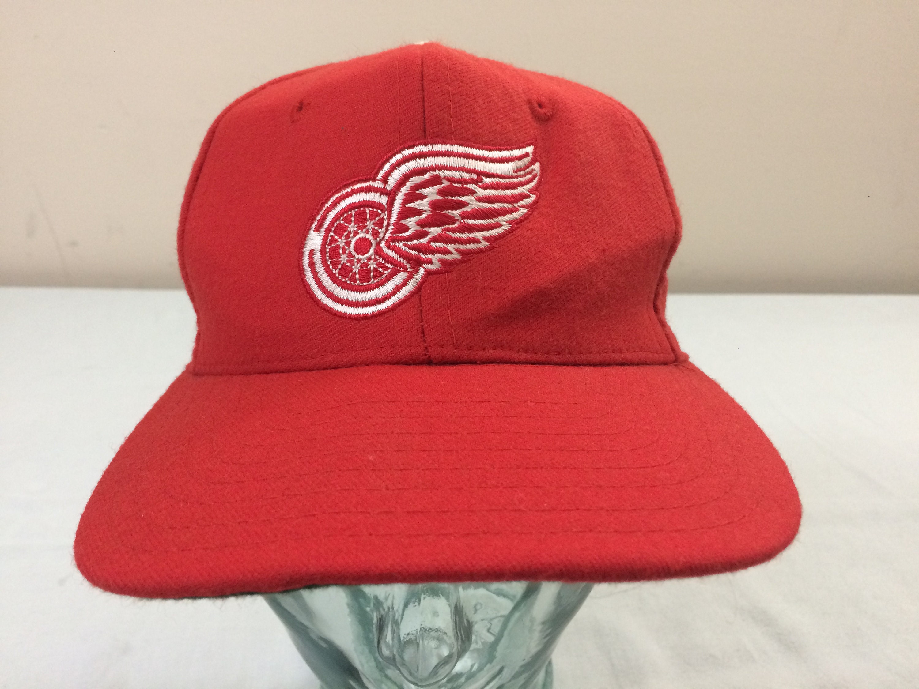 Detroit Red Wings vintage snapback hat 