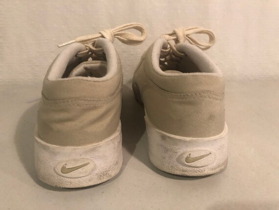 1999 Nike canvas sneakers shoes men's size 8 beig… - image 4