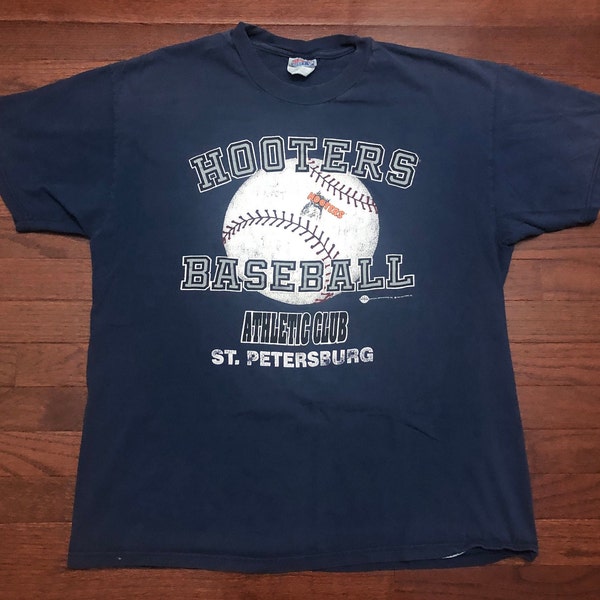 XL 1995 Hooters Baseball Athletic Club T shirt men's blue St. Petersburg Florida vintage 1990's wings beer restaurant 90's E