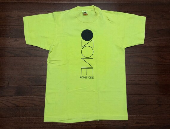 Medium 90's Ozone Nightclub men's T shirt vintage Fruit of the Loom yellow black Admit One ticket M 1990's E