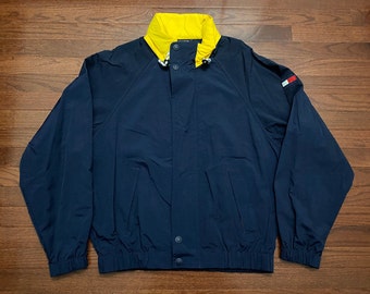 Medium 2001 Tommy Hilfiger jacket men's dark blue yellow vintage spell out stowable hood coat E