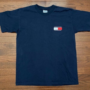 Large Vancouver Canada men&#39;s T shirt vintage Gildan dark blue white red embroidered tommy flag E