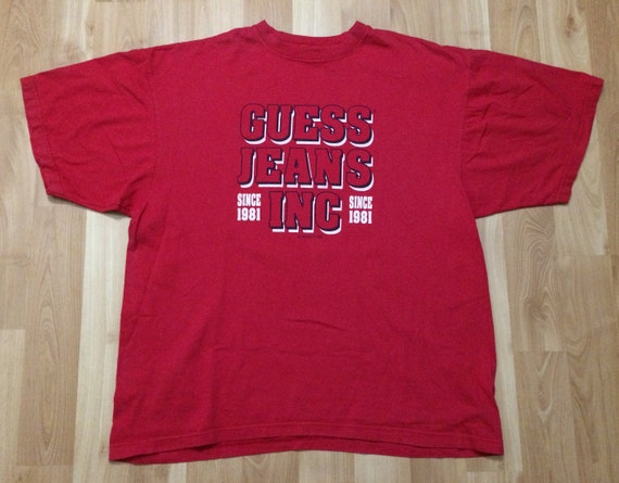 guess t shirt red