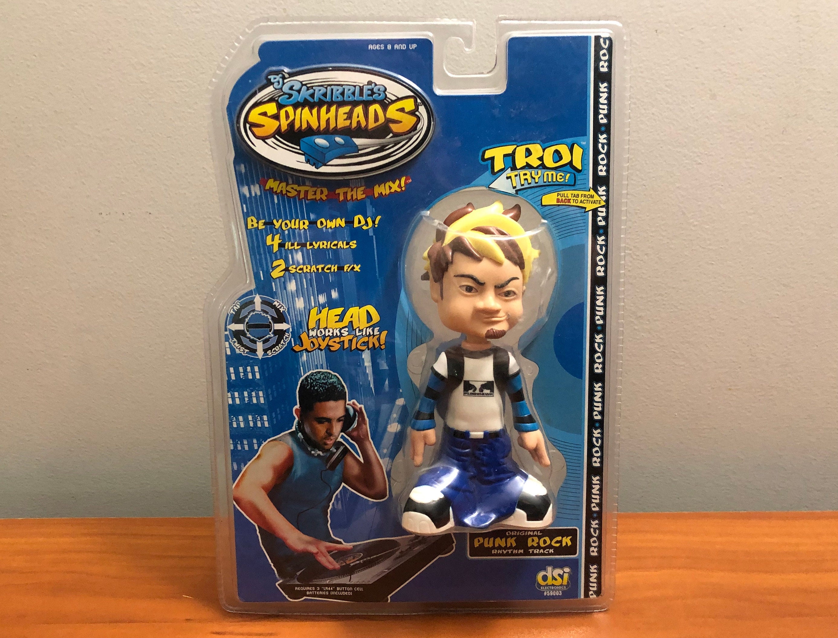 NEW 2003 DJ Skribble's Spinheads Figure Toy Troi Punk Rock Rhythm