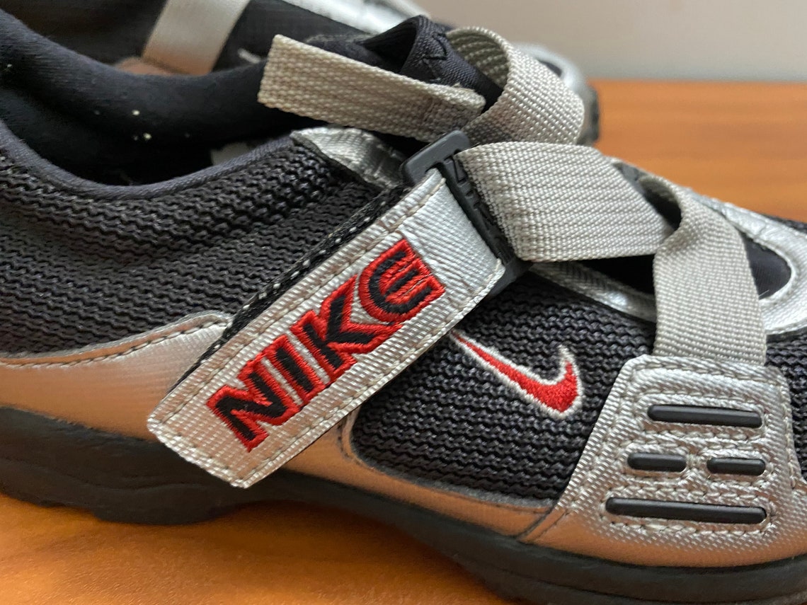 cycling shoes women nike