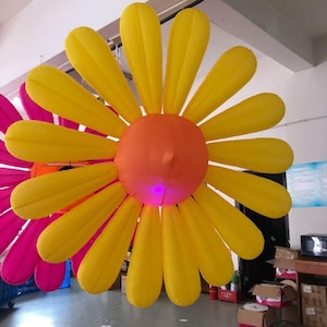 Decorazione gonfiabile gigante a LED a forma di margherita per feste, decorazioni per feste a tema margherita, compleanno a tema margherita, decorazioni alla moda, decorazioni al neon per feste, tema Alice nel Paese delle Meraviglie.