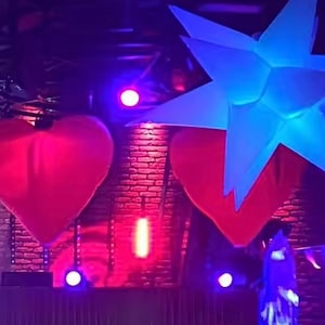 LED inflatable love heart used as a stunning wedding photo backdrop