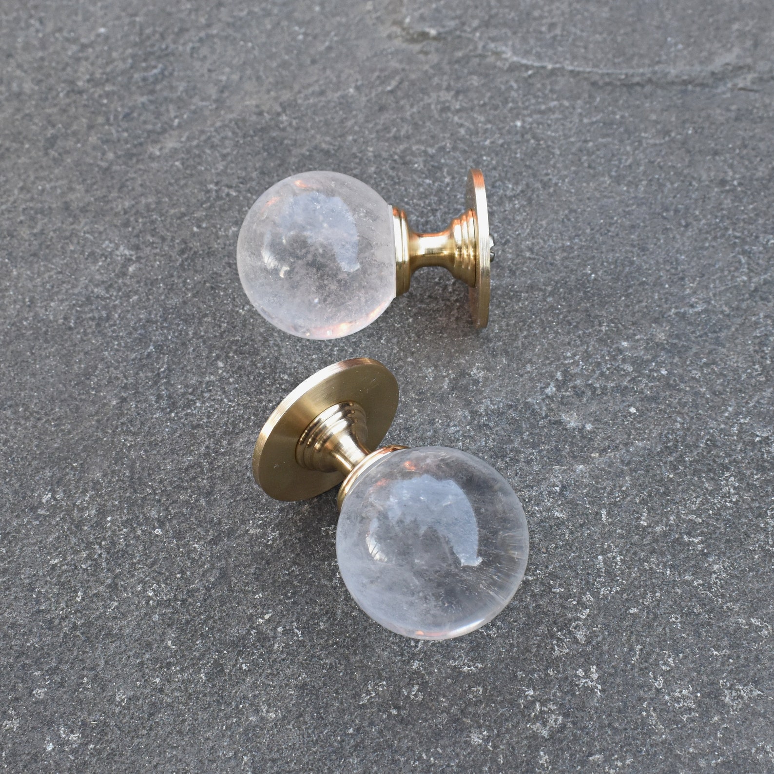 Perillas de gabinete de esfera de cristal de cuarzo fantasma. | Etsy