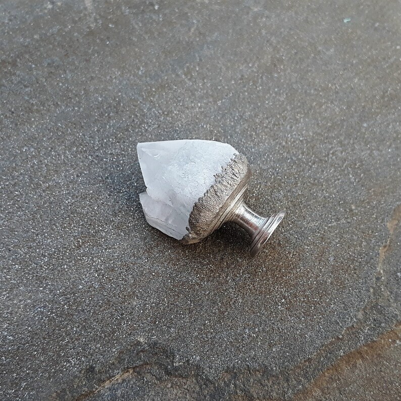 Raw quartz crystal pulls. Natural gemstone as crystal Etsy