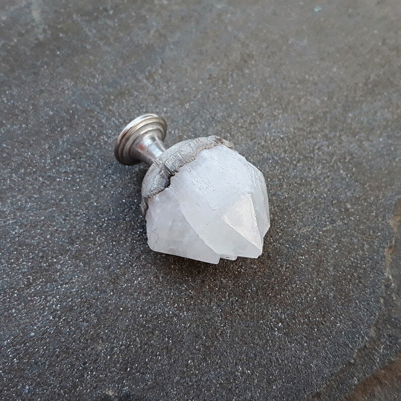 Raw quartz crystal pulls. Natural gemstone as crystal Etsy