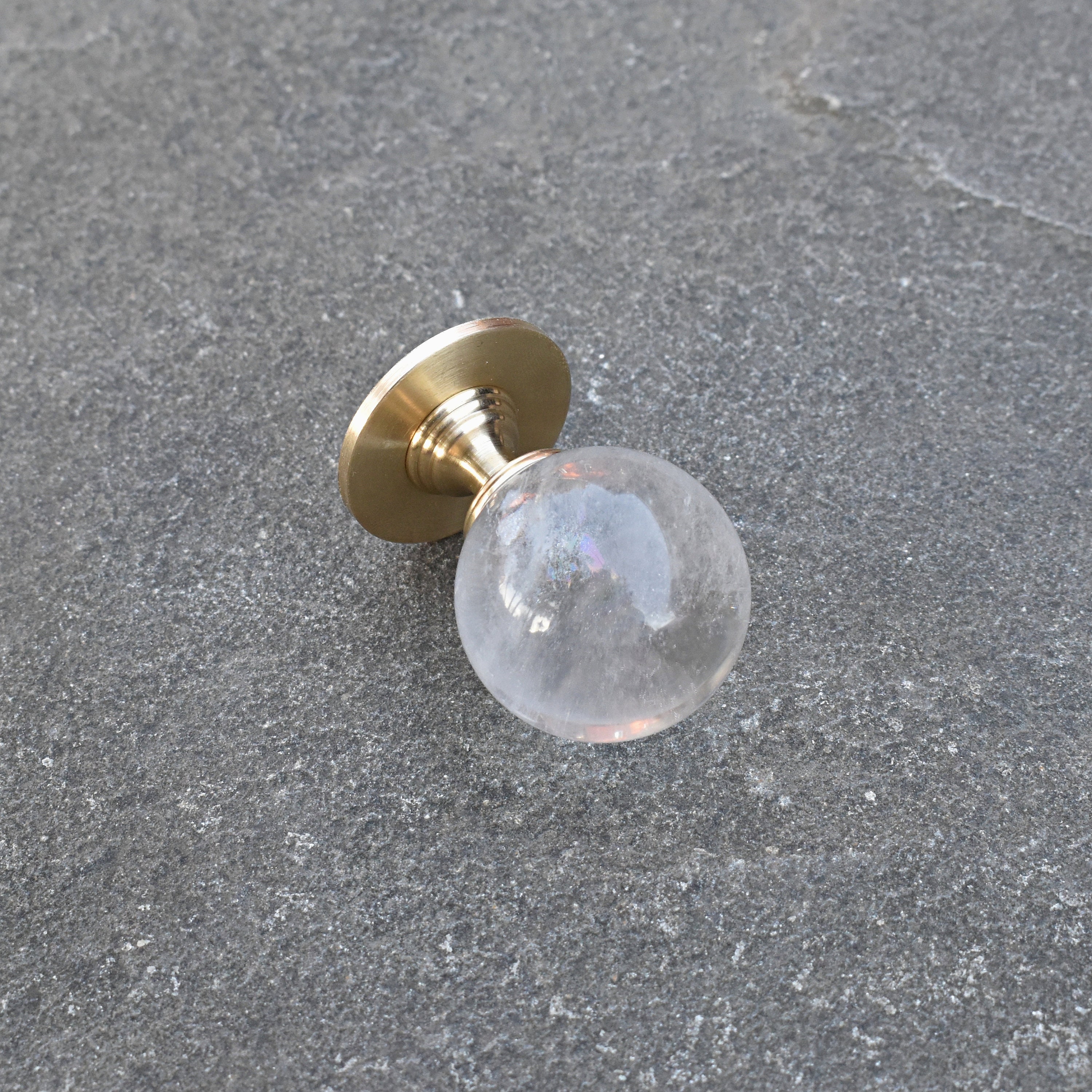 Perillas de gabinete de esfera de cristal de cuarzo fantasma. | Etsy