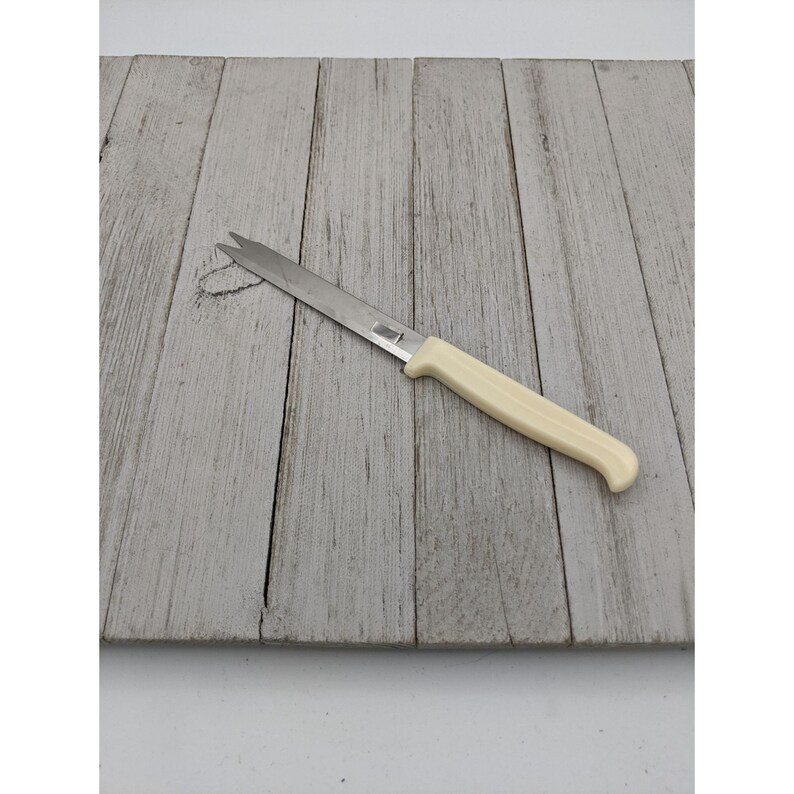 Quikut Utility All Purpose Cheese Meat Slicing Knife Serrated 2 Prongs