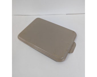 Vintage Foley 9 x 13 Tan Aluminum Cake Baking Pan Snap-On Lid (LID ONLY)