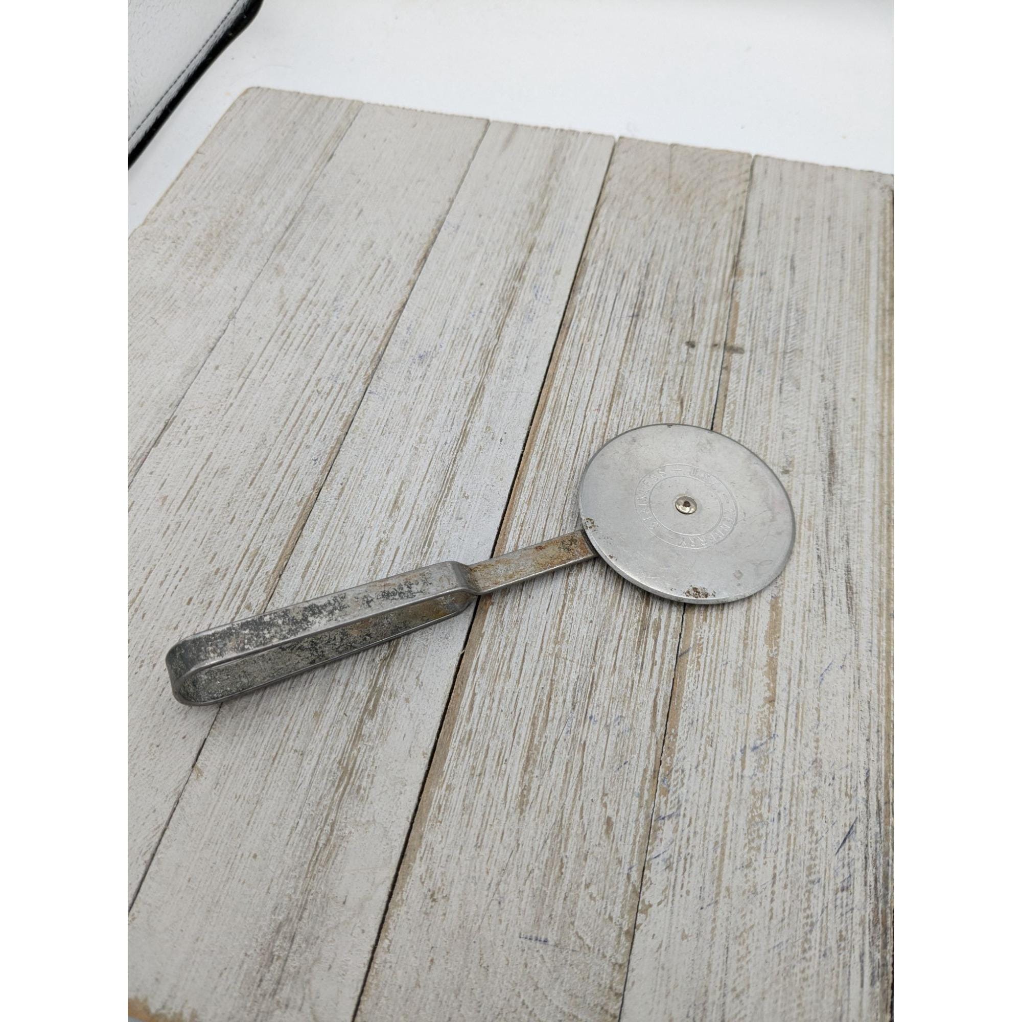 ひゅーまん Vintage Kenberry Stainless Pizza Cutter Made in USA 6 1/4