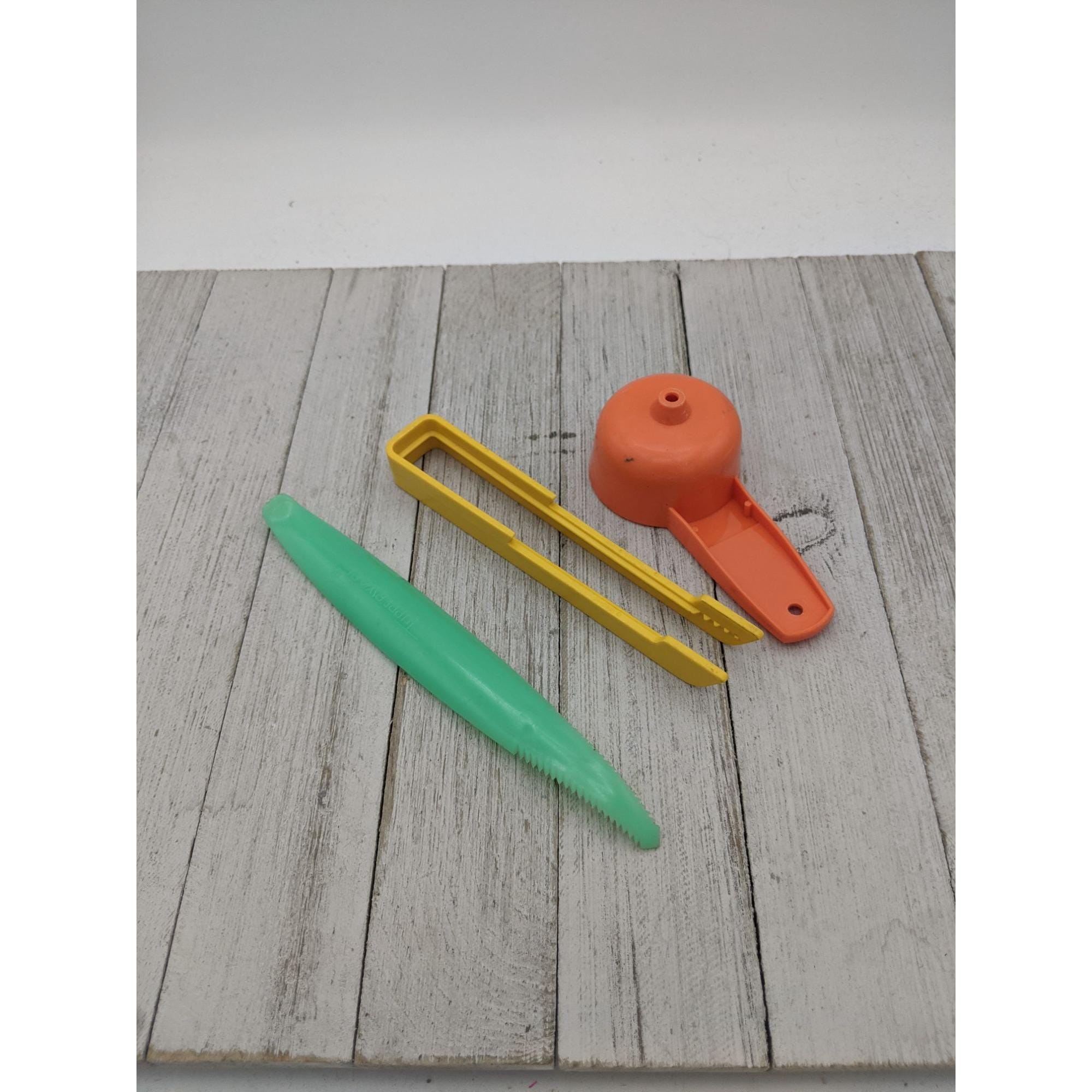 Vintage Tupperware Set 877 885 1299 Mini Funnel Lettuce Corer