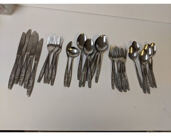 CHOICE of PATTERN EKCO ETERNA 20 Piece Stainless Flatware Set Service for 4