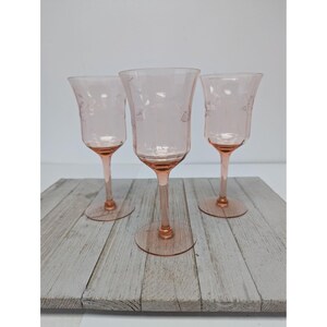 Tiffin Wine Glass - Etsy