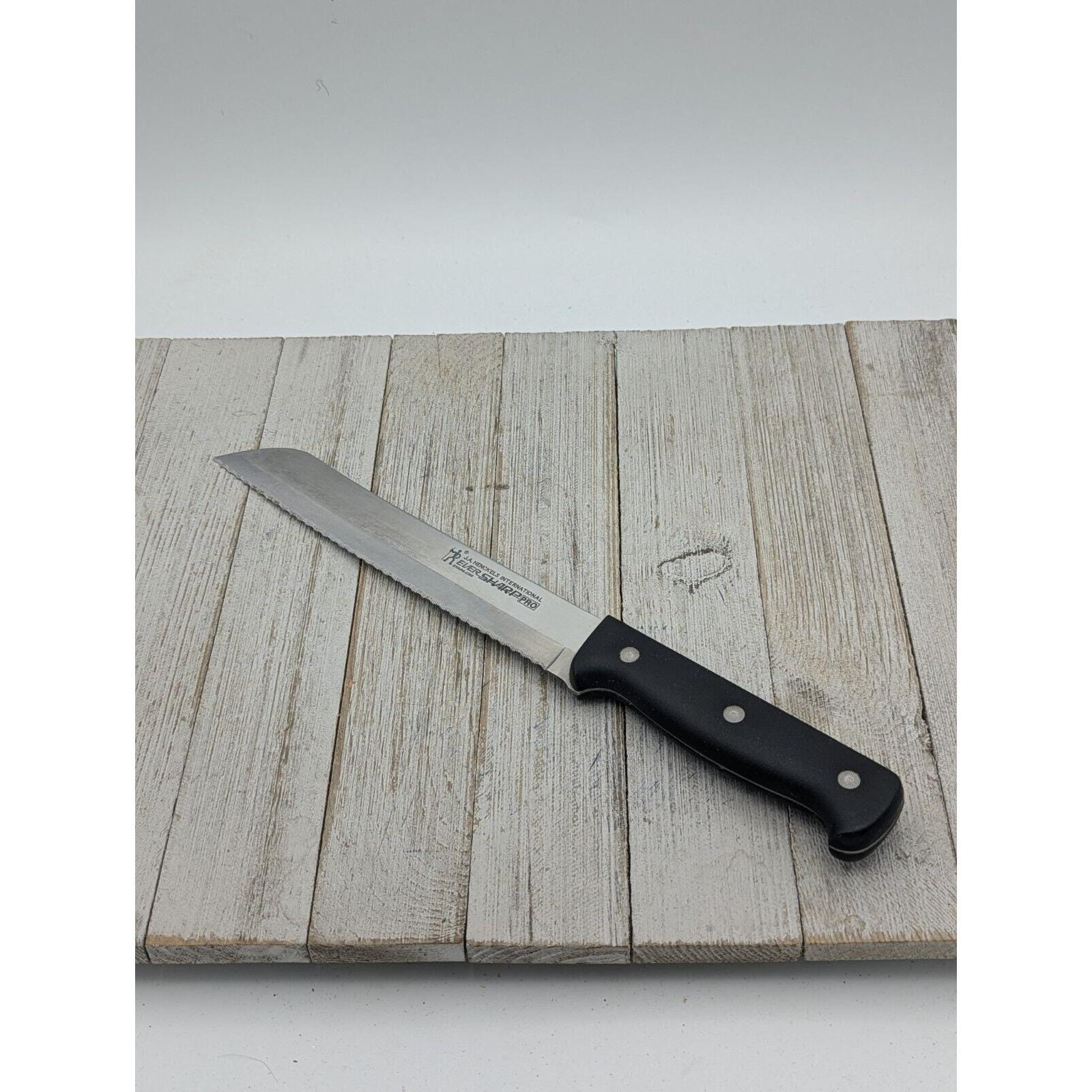Used JA Henckels International Eversharp Pro Stainless Bread Knife