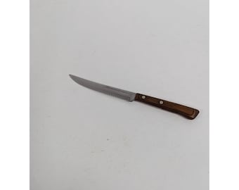 Flint Arrowhead Stainless Steak Knife Wood Handle 4 3/4" Blade 8 1/2" Total