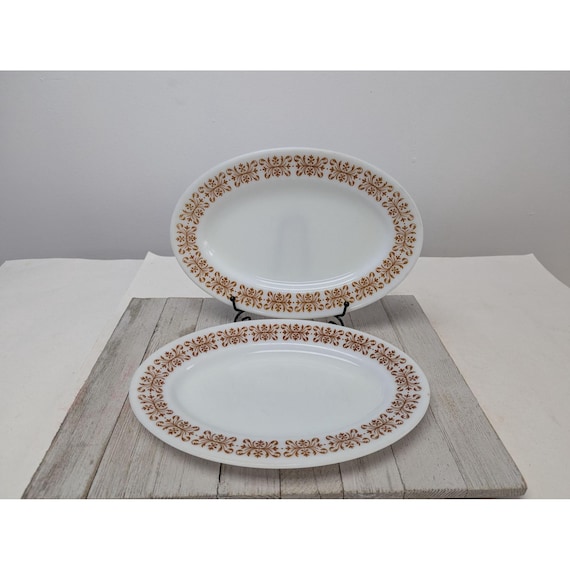 Pyrex Tableware by Corning Set 2 Filigree 793 Oval Dinner Plates