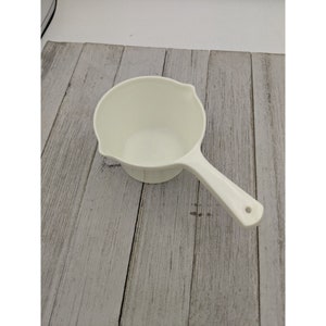 White Measuring Cup 1 Cup Plastic Nylon USA Made