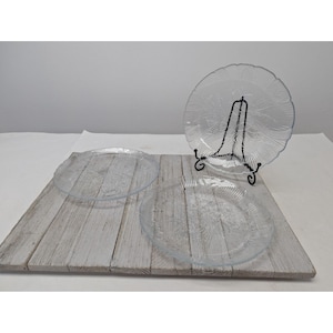 Set of 3 Arcoroc France Canterbury Crocus Clear Glass Salad Plates 7 3/4&quot;