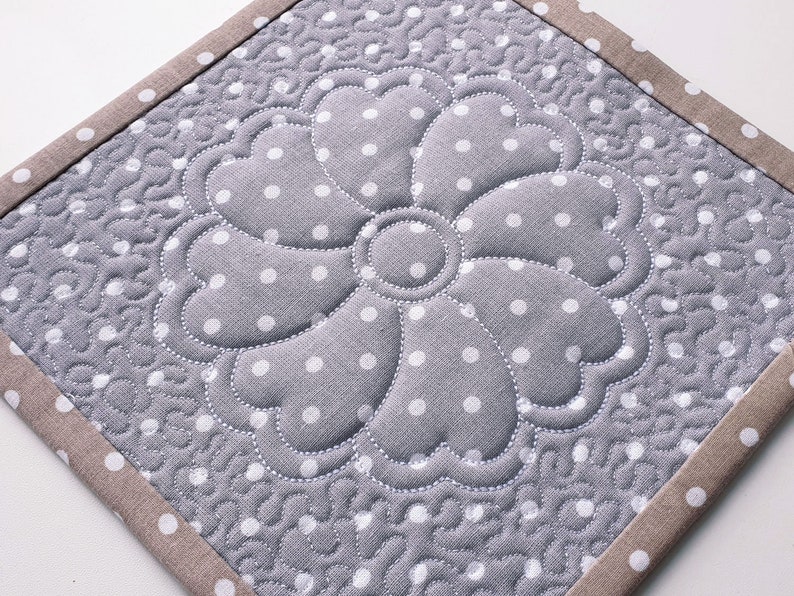 Trapunto flower quilt block stipple machine embroidery design  etsy Trapunto flower quilt block stipple machine embroidery design  etsy