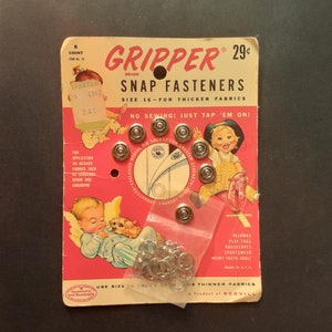 GRIPPER Snaps Snap Fasteners Vtg 50s Cute Baby Package Deadstock Sewing Supply 