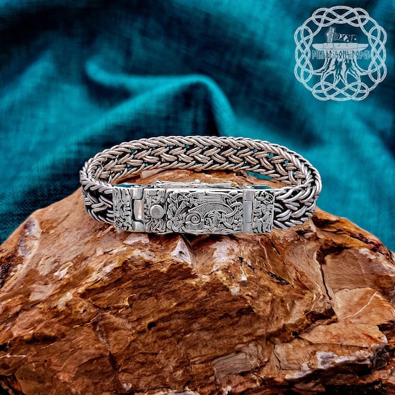 Viking Celtic Fenrir Bracelet - Norse Mythology Wolf Wristband