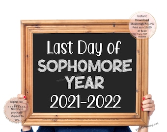 Last Day of Tenth Grade Printable Sign Last Day of School Sign 10th Grade Photo Prop Last Day of Sophomore Year Printable Instant Download