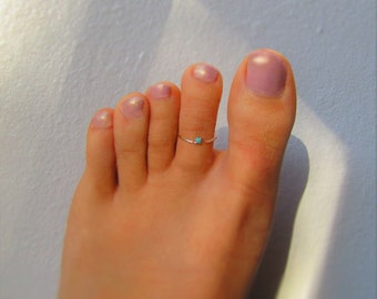 Beautiful Tiny Turquoise Bead Silver Single Wire Adjustable Toe Ring