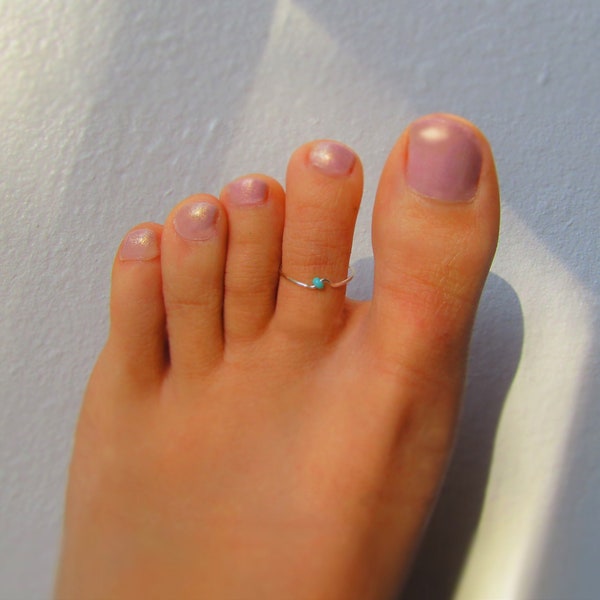 Beautiful Tiny Turquoise Bead Silver Single Wire Adjustable Toe Ring